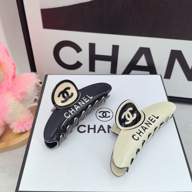 Chanel Hair Grab Clip dx04